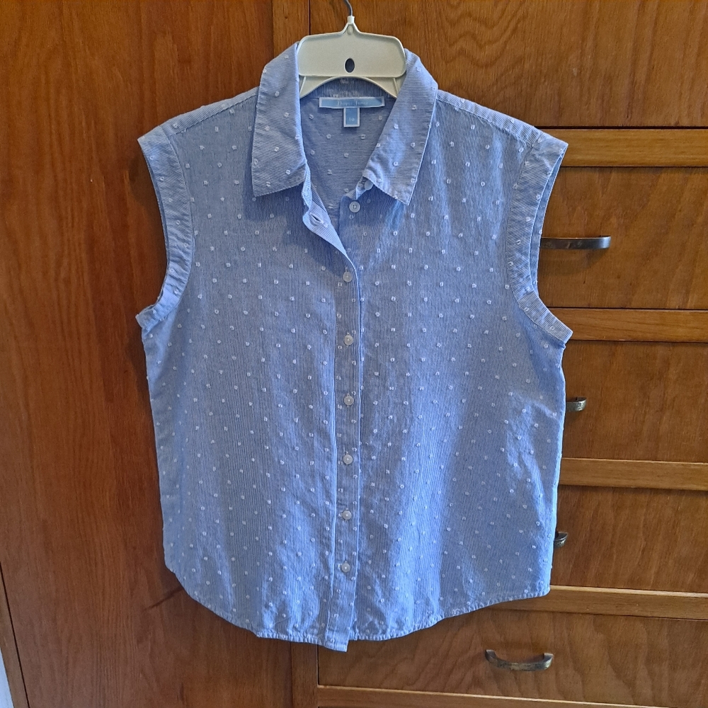 Draper James | Cotton Sleeveless Button Down Light Blue with Polka Dots